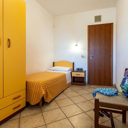 Residenza Marinella Aparthotel แซมโบรเน ภายนอก รูปภาพ